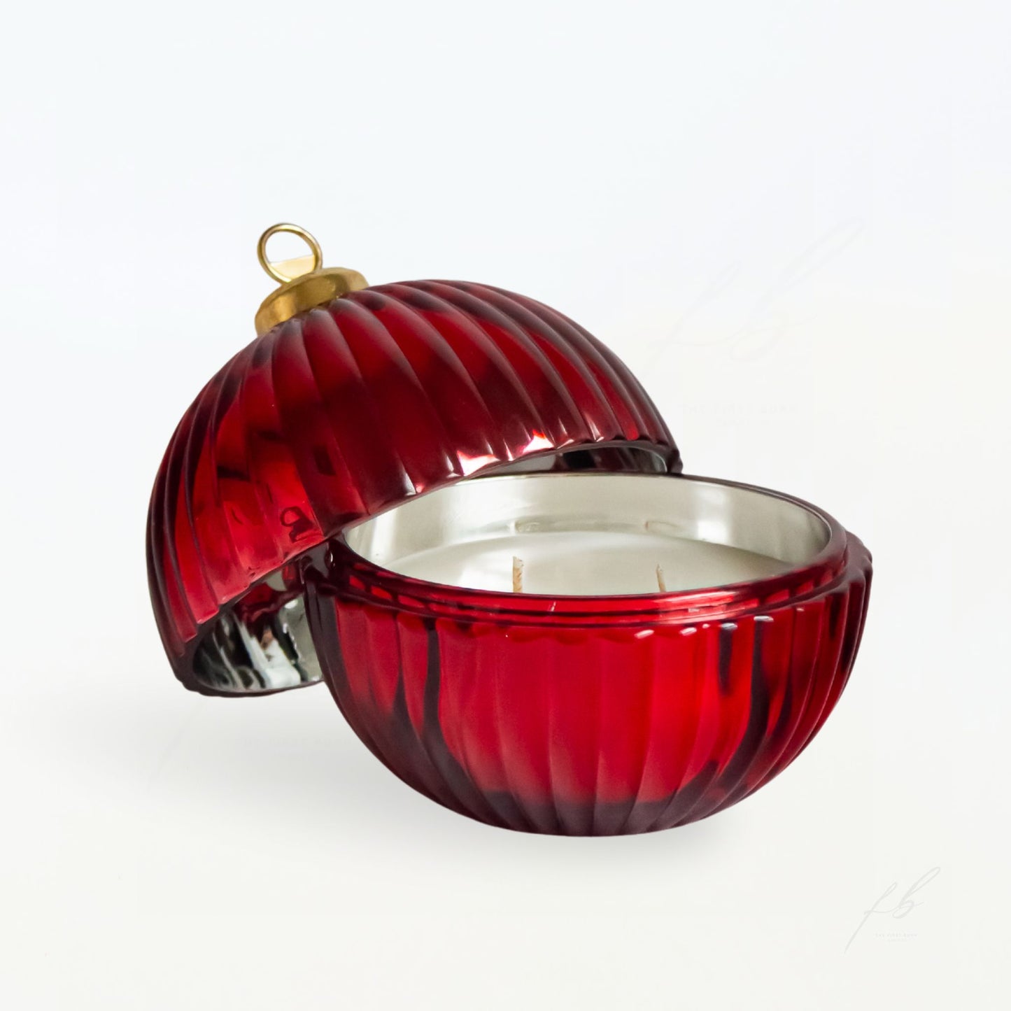 Red Ornament Candle Open, 7 Oz - The First Burn
